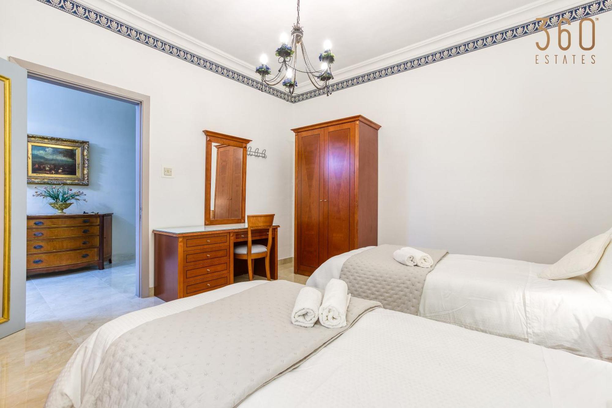 A Lovely 3Br Maisonette In Lovely Town Of Rabat By 360 Estates Exteriér fotografie